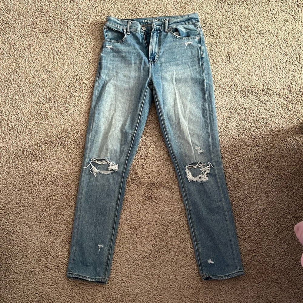 American eagle mom jeans